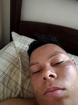 putoso031 online show from March 4, 10:46 am