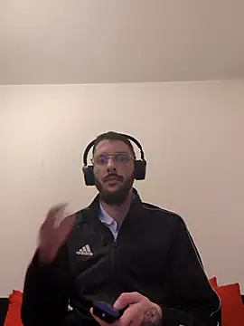 casualtimepassenger online show from January 3, 6:35 pm