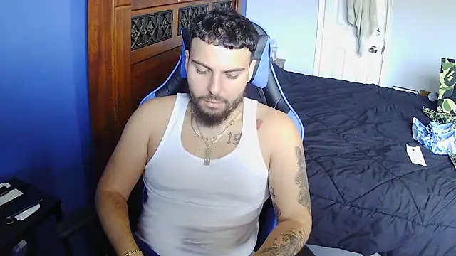 Snapshot of MasterKvn chatting on March 10, 7:07 pm MasterKvn online show from March 10, 7:07 pm