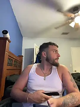 Snapshot of MasterKvn chatting on December 16, 8:16 pm MasterKvn online show from December 16, 8:16 pm