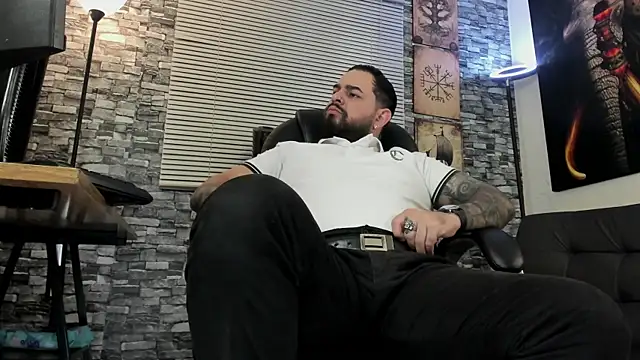 Ethan Castellano online show from June 20, 11:10 pm