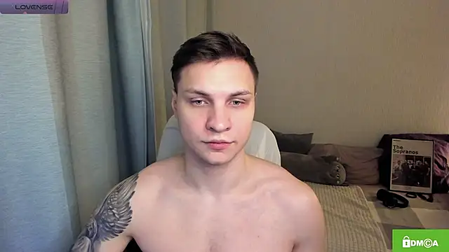 handsome guy01 online show from May 27, 7:55 pm