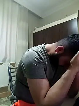 darkk001 online show from December 5, 4:56 pm