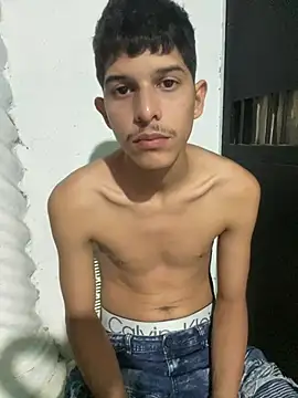 LiamGadiell online show from April 9, 2:31 am