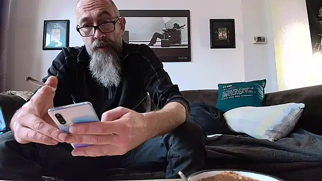 Kingsscepter online show from February 7, 2:47 pm