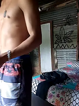 Snapshot of tayson_ chatting on January 25, 6:02 pm tayson online show from January 25, 6:02 pm