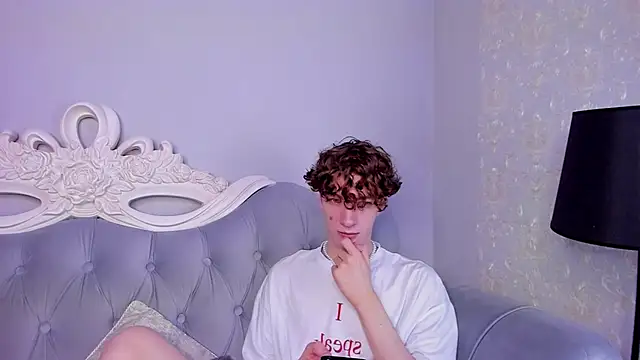 TrevorBenson online show from December 2, 7:03 pm