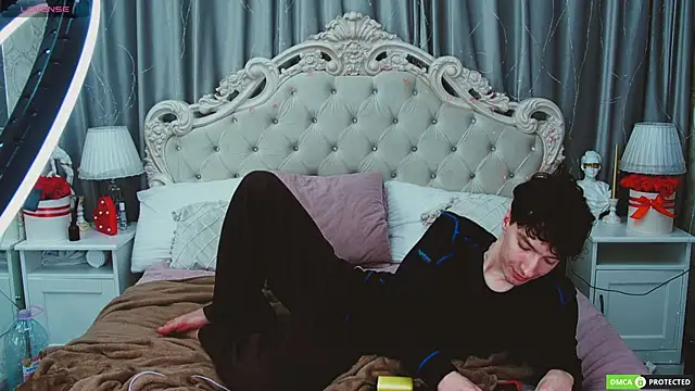 TrevorBenson online show from September 20, 6:19 pm