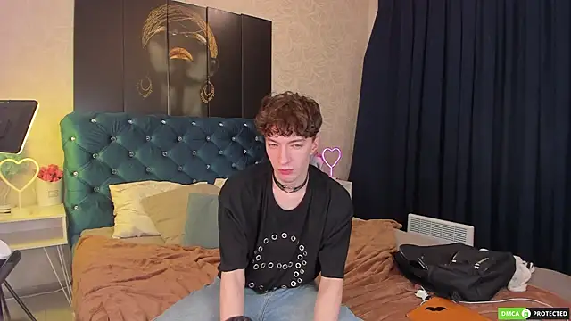 TrevorBenson online show from September 13, 6:09 pm