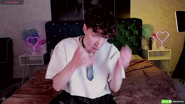 TrevorBenson online show from September 26, 6:16 pm