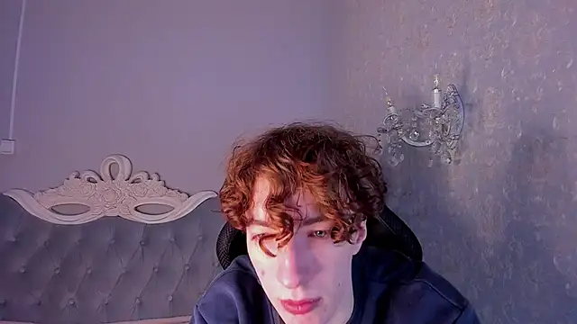 TrevorBenson online show from December 11, 1:55 pm