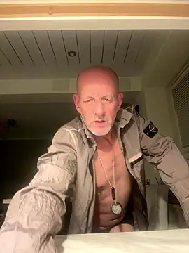 malematureisbest online show from January 10, 9:30 pm