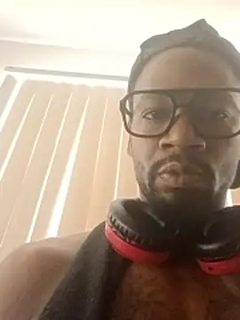 HilariousBrain9 online show from April 22, 7:51 pm