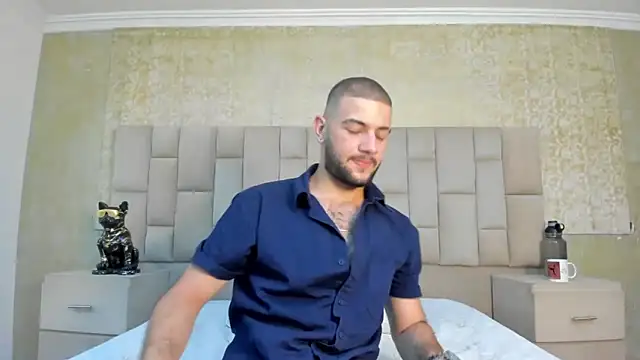 MaximusDick1  online show from November 21, 4:00 am