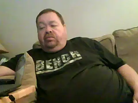 Snapshot of hitman_35 chatting on December 16, 6:10 am hitman 35 online show from December 16, 6:10 am