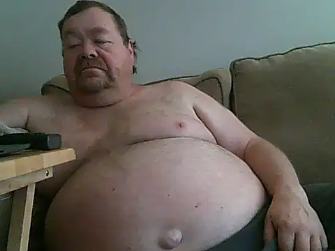 Snapshot of hitman_35 chatting on October 14, 7:43 pm hitman 35 online show from October 14, 7:43 pm