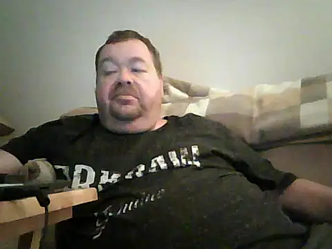 Snapshot of hitman_35 chatting on October 1, 5:11 am hitman 35 online show from October 1, 5:11 am