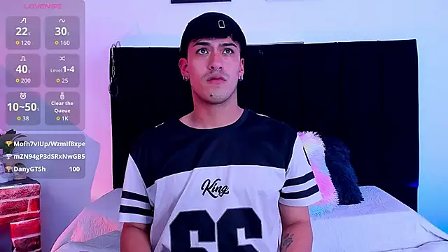 Ryan Clark  online show from March 27, 10:54 pm