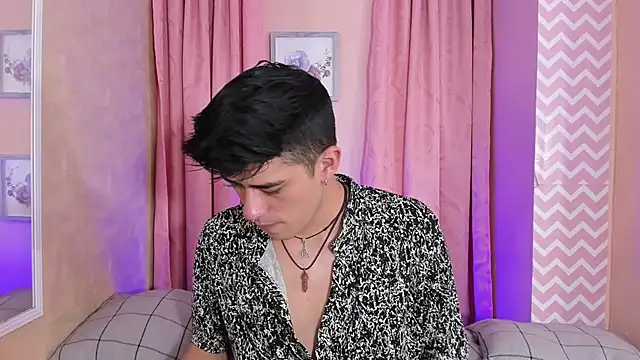 Ryan Clark  online show from December 29, 8:48 pm