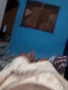 Snapshot of 1995eduardo chatting on February 23, 2:56 am 1995eduardo online show from February 23, 2:56 am