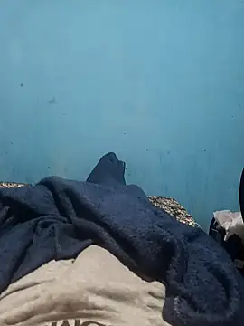 Snapshot of 1995eduardo chatting on February 7, 8:44 am 1995eduardo online show from February 7, 8:44 am