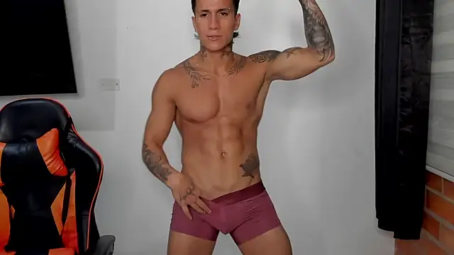 pettergrey1 online show from October 17, 11:53 pm