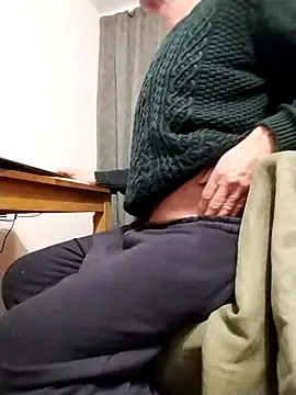 25mitch online show from December 5, 6:59 pm