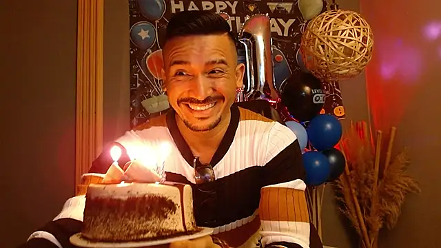 Reiko 85  online show from April 18, 7:58 pm