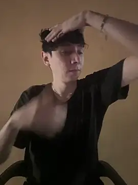 Omaaaaaaa00001 online show from January 15, 8:37 pm