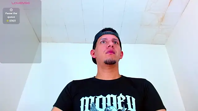 Snapshot of kevin__fox_ chatting on September 22, 7:13 pm kevin fox online show from September 22, 7:13 pm
