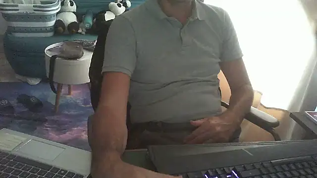 shyfrenchcock1 online show from July 8, 1:15 pm