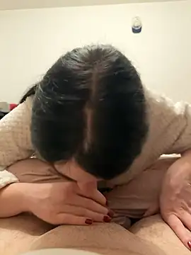 jessieandjames29 online show from January 18, 7:49 pm