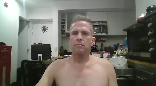 Snapshot of Diegoperrote682661 chatting on January 14, 4:04 am Diegoperrote682661 online show from January 14, 4:04 am