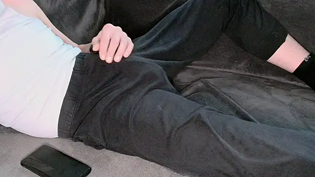 stivi0105 online show from November 17, 11:57 am