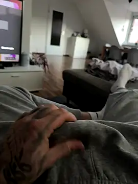 YOUNGCOUPLEfuck online show from December 1, 3:15 pm