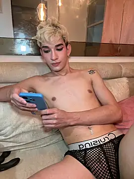 Cherry zayden  online show from March 21, 6:16 am