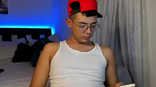 PipeRodriguez  online show from December 3, 2:23 am