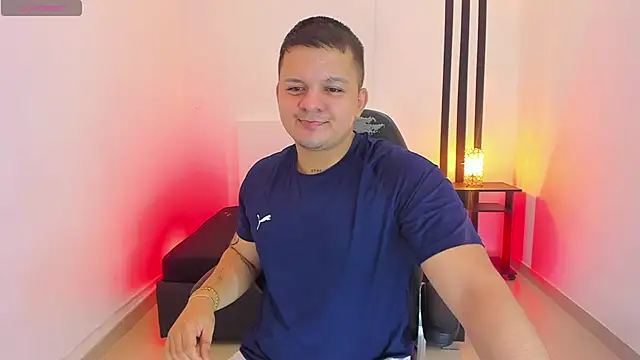 angel foz online show from December 4, 9:00 pm