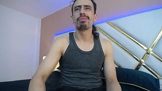 Sr Magnus  online show from February 12, 11:07 am