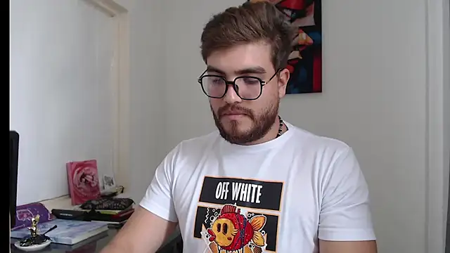Snapshot of Dylanwish chatting on December 20, 7:39 pm Dylanwish online show from December 20, 7:39 pm