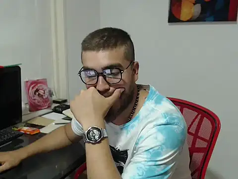 Snapshot of Dylanwish chatting on September 18, 11:51 pm Dylanwish online show from September 18, 11:51 pm