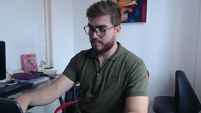 Snapshot of Dylanwish chatting on February 1, 7:23 pm Dylanwish online show from February 1, 7:23 pm
