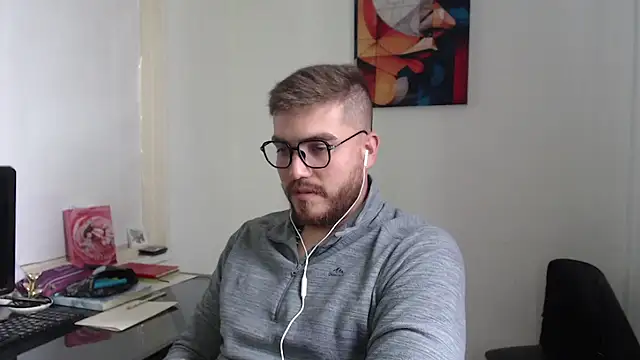 Snapshot of Dylanwish chatting on February 6, 7:07 pm Dylanwish online show from February 6, 7:07 pm