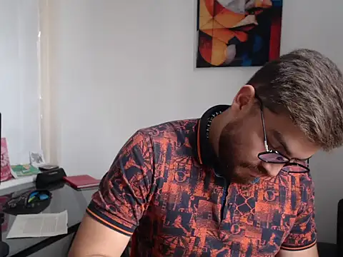 Snapshot of Dylanwish chatting on March 3, 9:01 pm Dylanwish online show from March 3, 9:01 pm