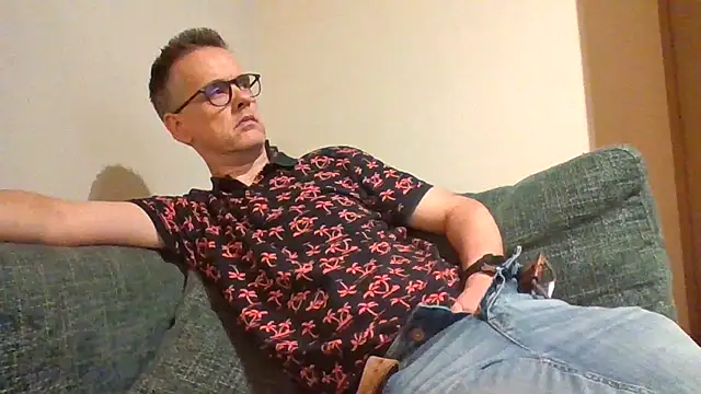 Hectorthyssen1 online show from September 19, 9:58 pm