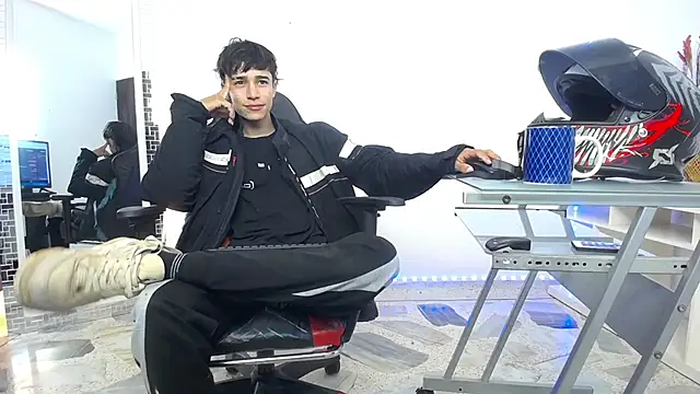 Zacktk7 online show from December 13, 11:17 pm