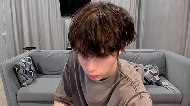 Snapshot of Im_Shine_Guy chatting on December 5, 6:02 pm Im Shine Guy online show from December 5, 6:02 pm