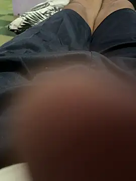 Snapshot of Desiboy___21 chatting on December 18, 4:49 pm Desiboy   21 online show from December 18, 4:49 pm