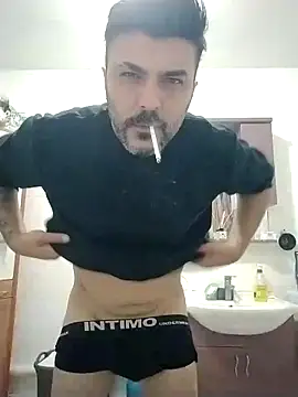 hot man eray online show from November 3, 7:59 pm