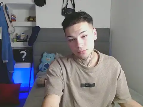 MarceloMilk online show from November 28, 11:50 pm